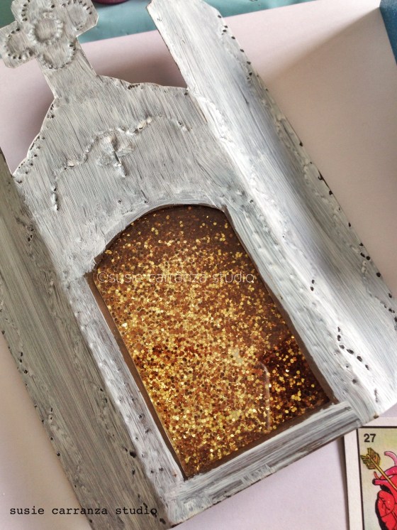 glittered up the inside of gorgeous tin nicho (also from Mexico)...